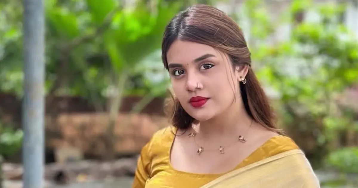 ഹൈക്കോടതി നിരോധനം മറികടന്ന് ഗുരുവായൂർ ക്ഷേത്രത്തിൽ റീൽസ് ചിത്രീകരണം; യുവതിക്കെതിരെ പരാതി